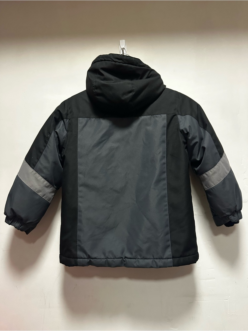 Swiss Tech Winter Jacket - Picture 2 of 14